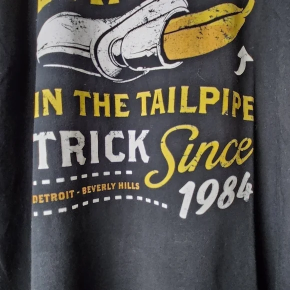 AXEL Foley and the Banana in the tailpipe trick from Beverly Hills Cop T-Shirt - Picture 3 of 4